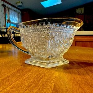 Coffee or team cream pitcher